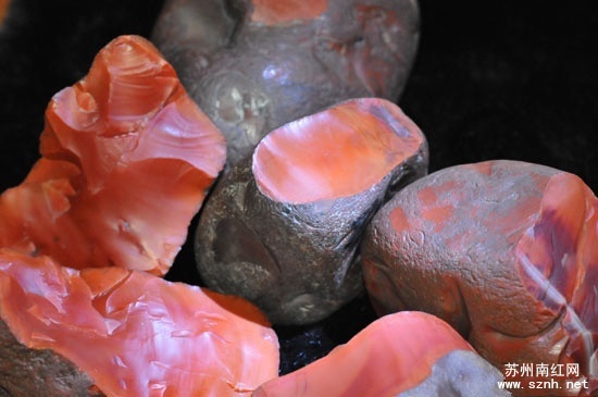 什么样的南红玛瑙原石收藏价值大？